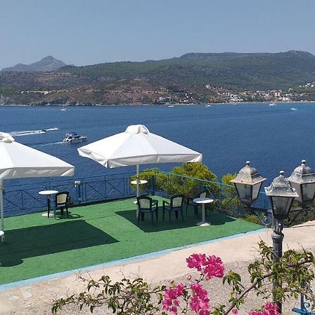 Kavos Bay Seafront Hotel Agia Marina  ภายนอก รูปภาพ