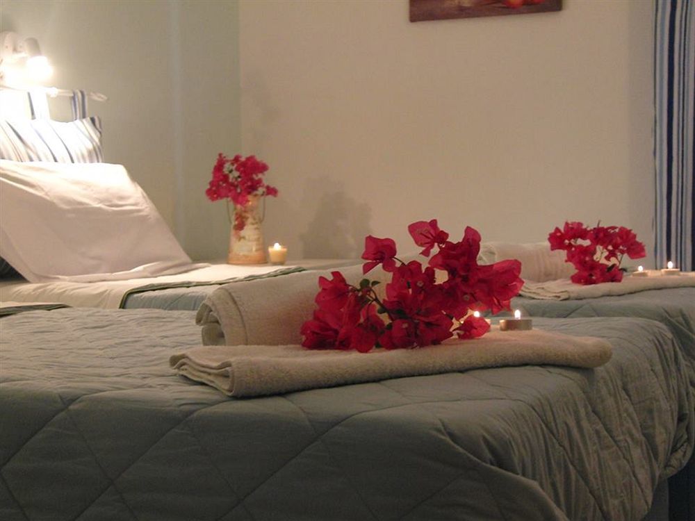 Kavos Bay Seafront Hotel Agia Marina  ภายนอก รูปภาพ