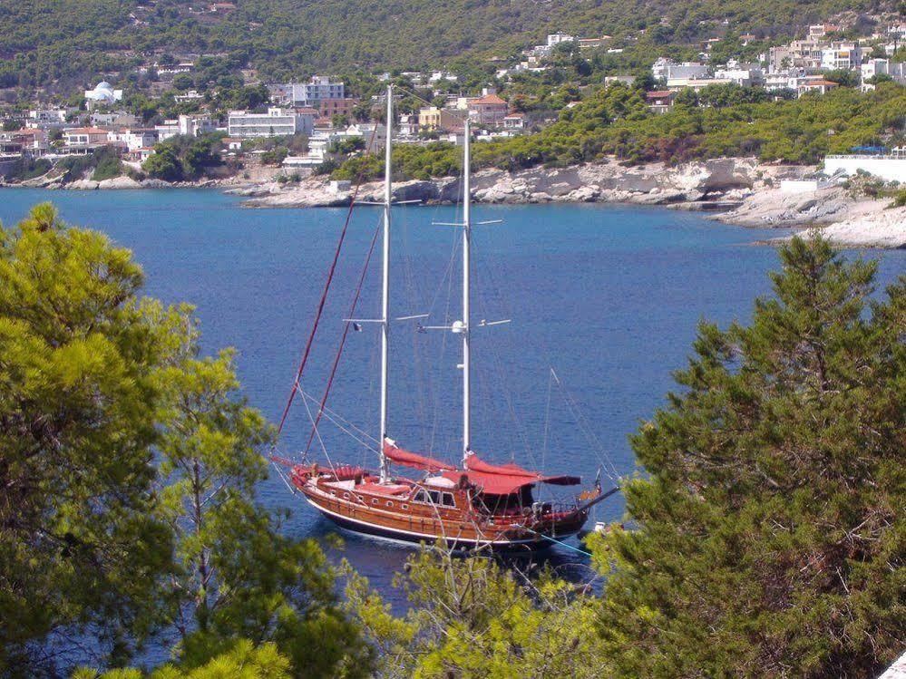 Kavos Bay Seafront Hotel Agia Marina  ภายนอก รูปภาพ